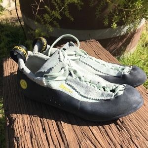 La Sportiva Mythos size 39.5.